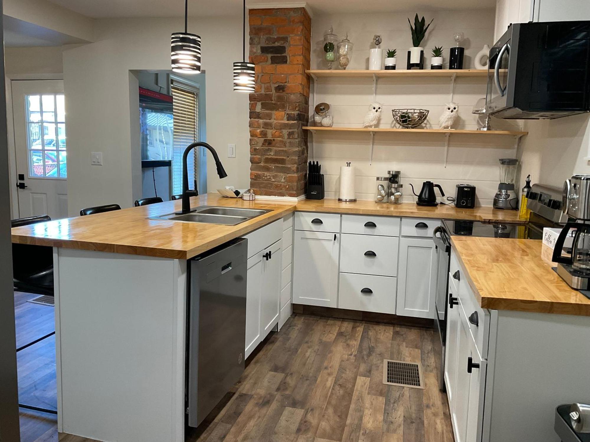 Modern Farmhouse Covington Exterior photo